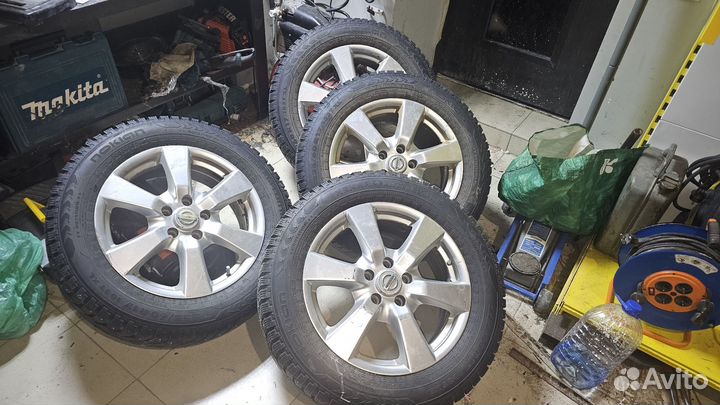 Продам оригинальные диски r17 nissan