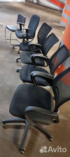 Офисный кресло