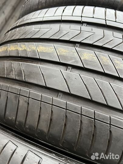 Kumho Majesty 9 Solus TA91 245/45 R19 и 275/40 R19