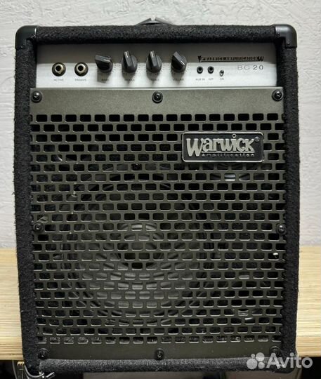 Усилитель Warwick BC 20 комбо для бас-гитары, 20Вт