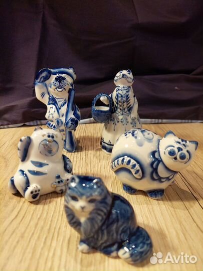 Сувениры. Керамика. Гжель