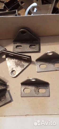 Уголки для старых карнизов