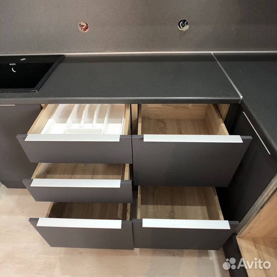 Кухни на заказ. Своё производство