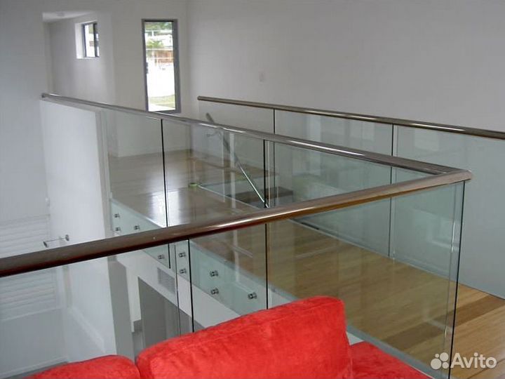 Стеклянные перила для лестниц