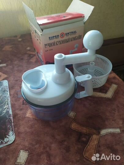 Комбайн кухонный ручной