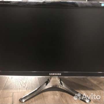 Монитор TFT 21.5