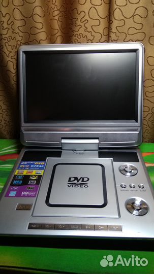 Портативный DVD/TV-плеер c тюнером Eplutus EP-1104