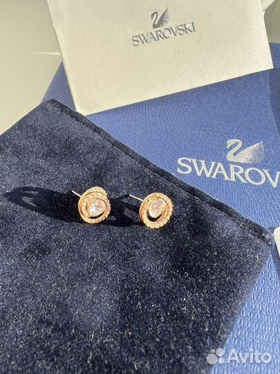 Swarovski серьги пусеты