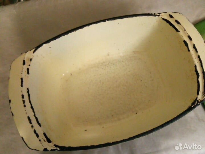 Мясорубка, чугунная жаровня, фляжка армейская