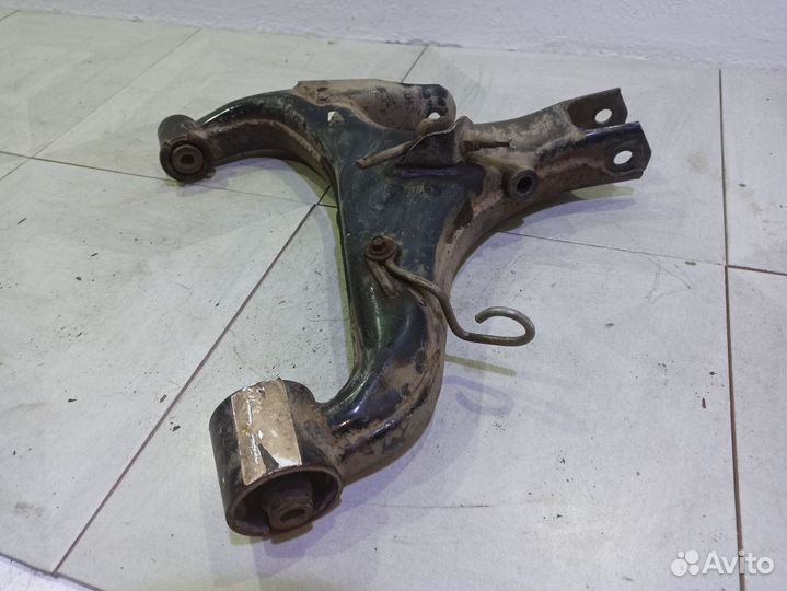 Рычаг задний нижний левый