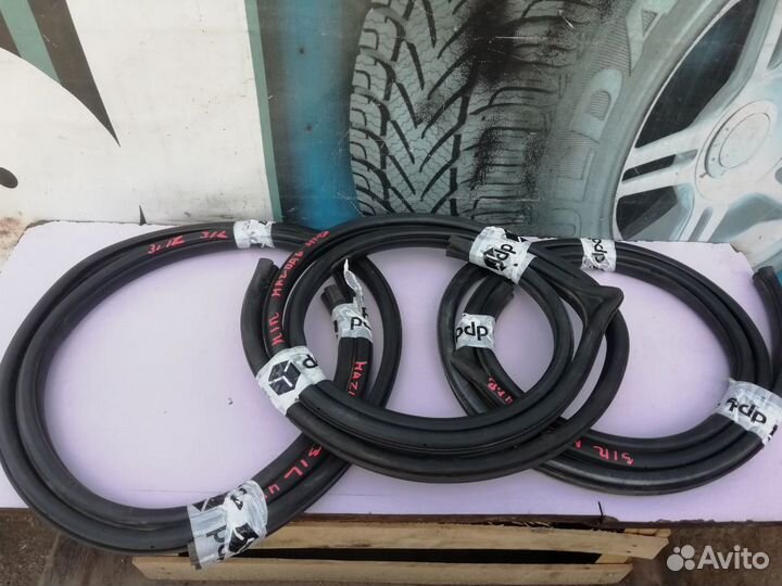 Уплотнитель дверей Mazda 6 (GG) 2002-2007