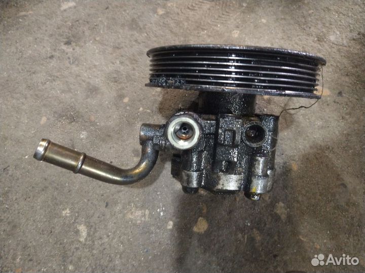 Насос гур для Ниссан Пресаж