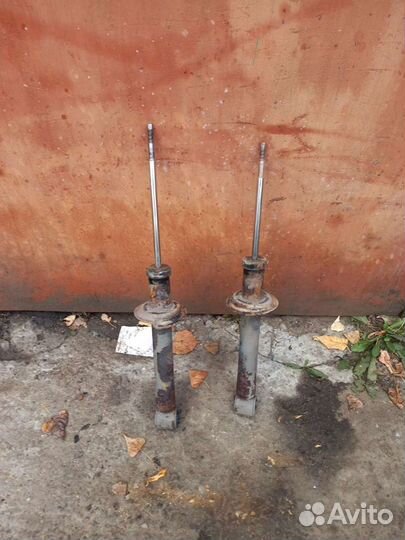 LADA granta задние амортизаторы