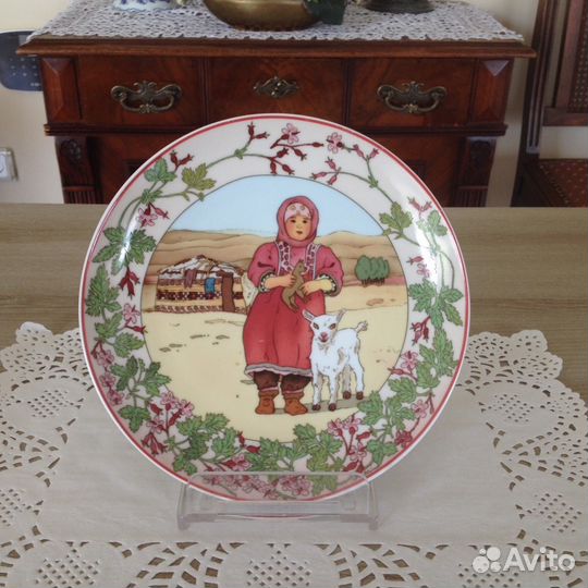 Тарелки коллекционные 