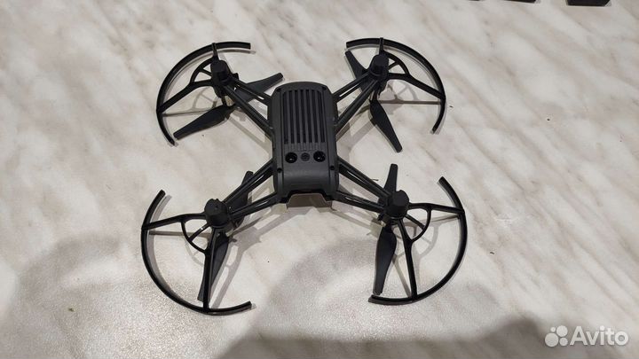 Квадрокоптер dji tello