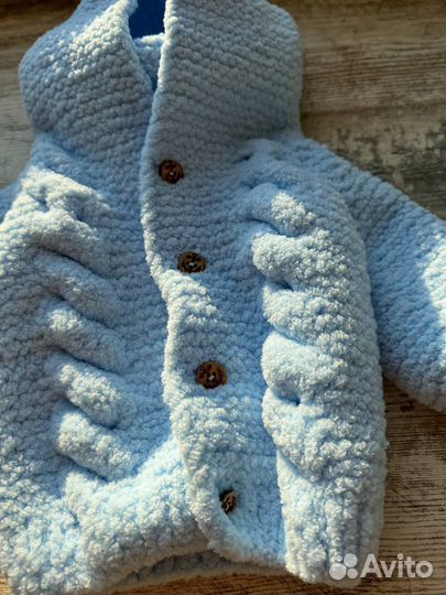 Кофточка вязаная