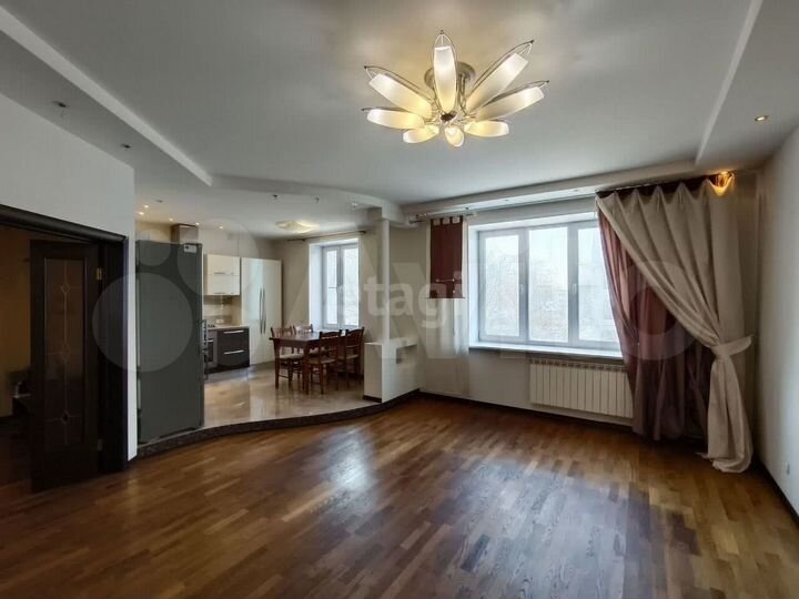 3-к. квартира, 97,6 м², 4/9 эт.