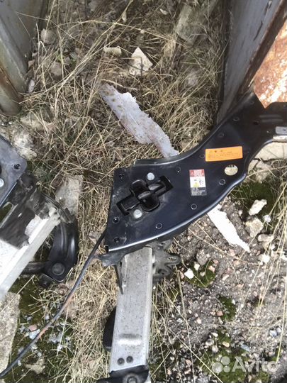 Телевизор на mercedes w211