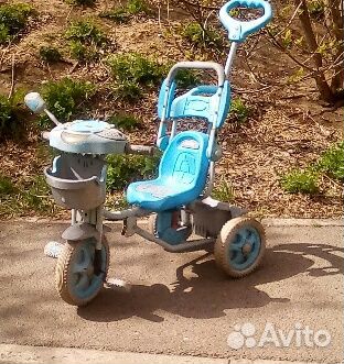 Велосипед на 1.5 - 4 года трехколесный с ручкой