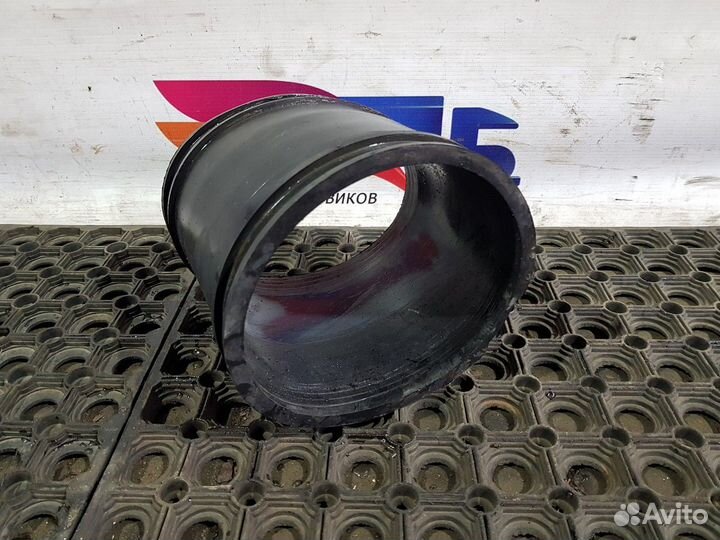 5010626084 Патрубок воздуховода Renault Premium