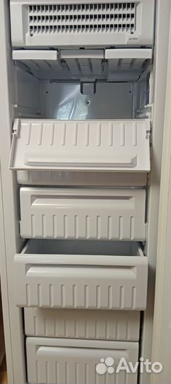Продаю морозильную камеру