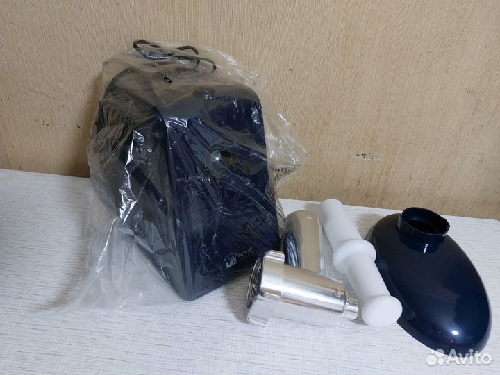 Новая мясорубка Home Element 1800w