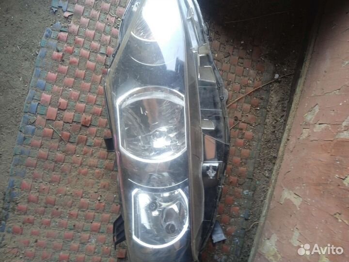 Продам фару