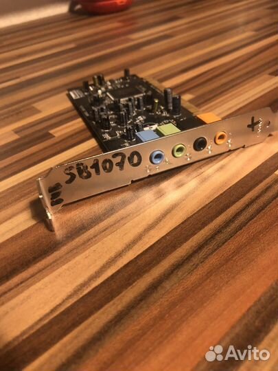 Звуковая карта Sound Blaster sb1070