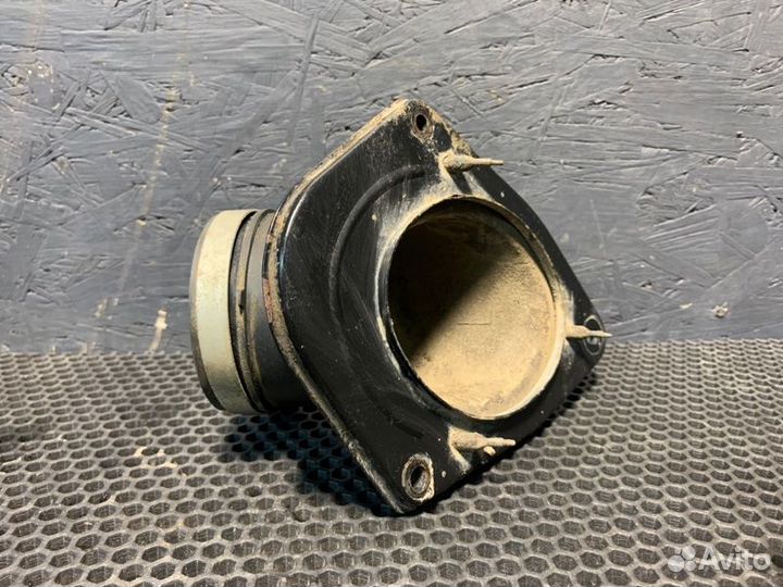 Пыльник рулевой колонки левый Lexus Rx 350