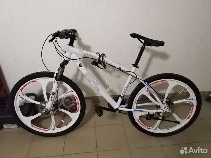 Велосипед на литых дисках bmw