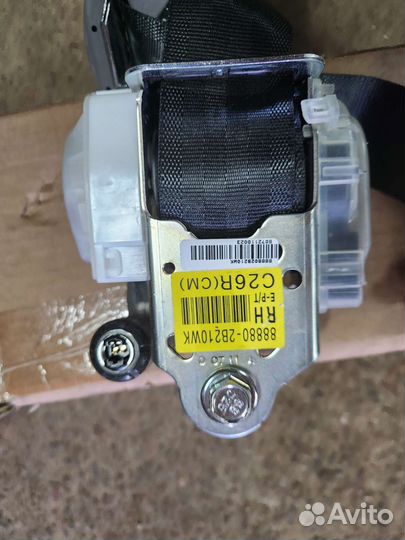 Ремень передний правый Santa Fe 88880-2b210