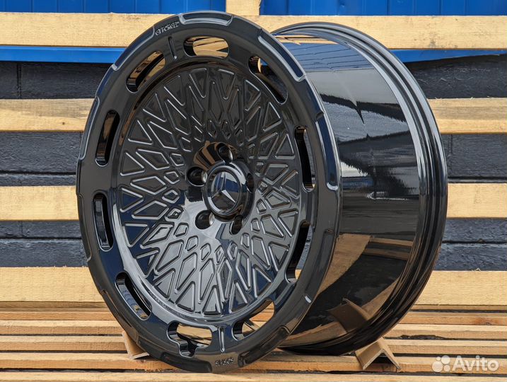 Кованые диски GT Forged R22 на Mercedes G -class