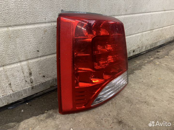 Kia Sorento 2 XM - Фонарь левый светодиодный