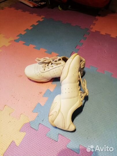 Кроссовки для спортивной аэробики