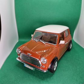 Модель автомобиля Mini Cooper 1:16 Bburago