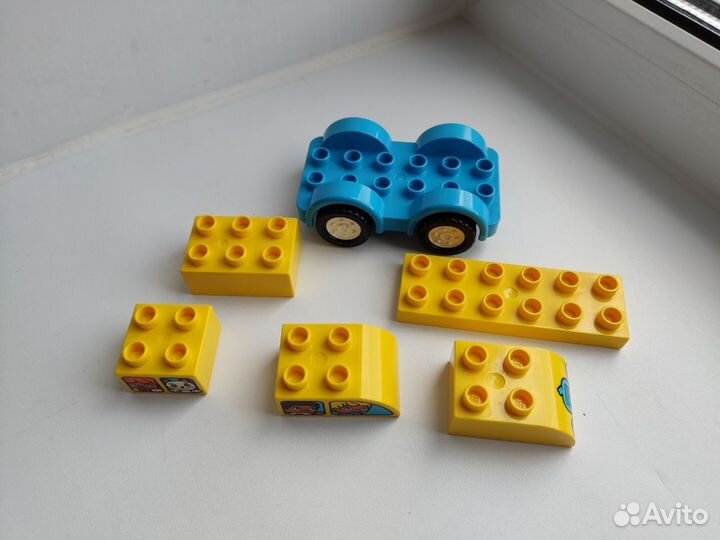 Пакетом конструктор Lego Duplo Автобус Утёнок