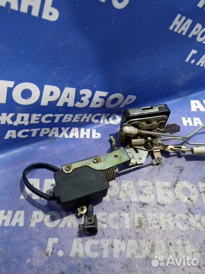 Задний правый замок двери Газ Волга 31105 седан