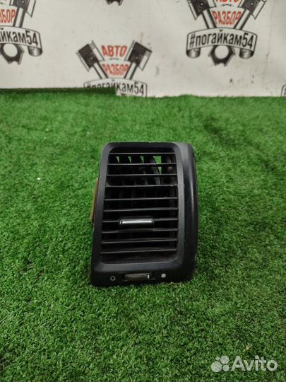 Дефлектор воздушный правый Honda Accord CL7 K20Z