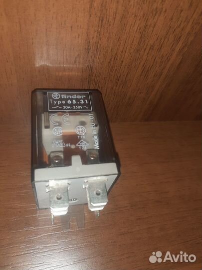 Реле Finder type 65.31 20A