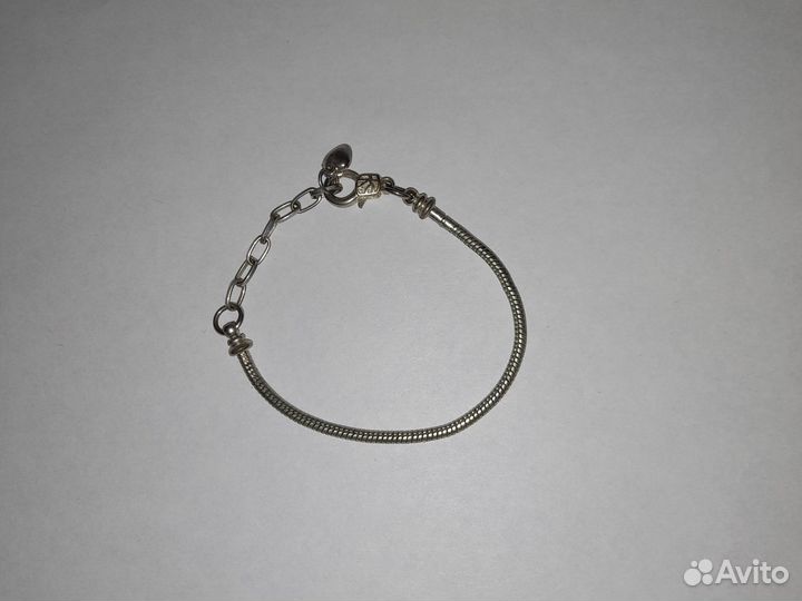 Железный браслет