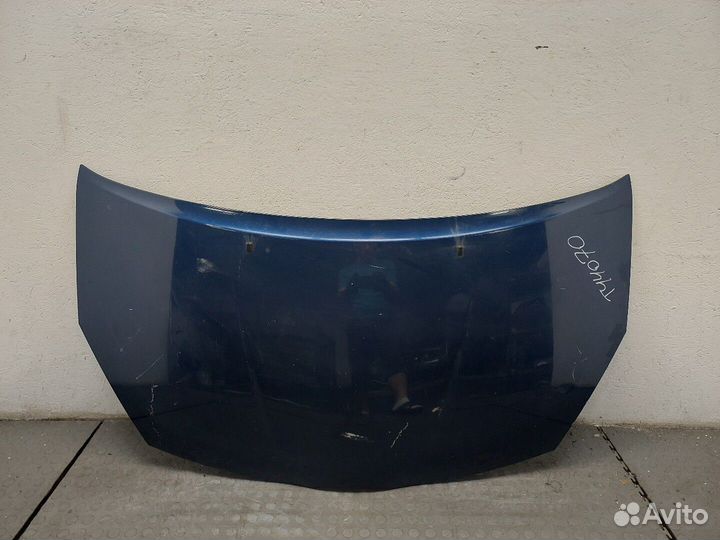 Капот Toyota Corolla Verso, 2007