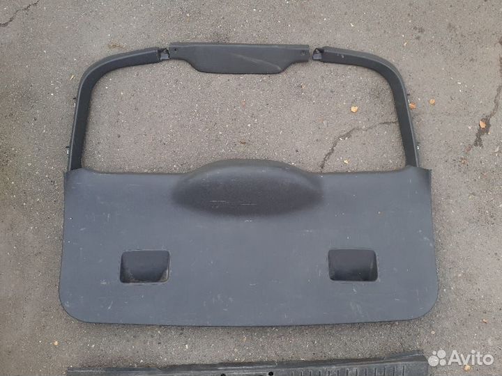 Накладка крышки багажника Форд фокус 2 универсал