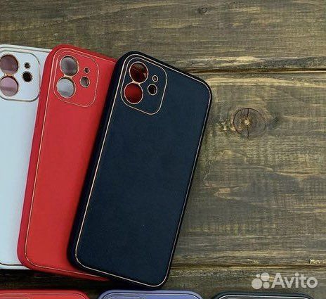 Чехлы на iPhone 11