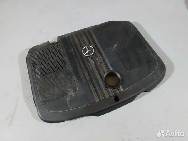 Крышка двигателя Mercedes E-Class W212 OM651