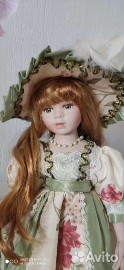 Кукла фарфоровая коллекционная Remeco