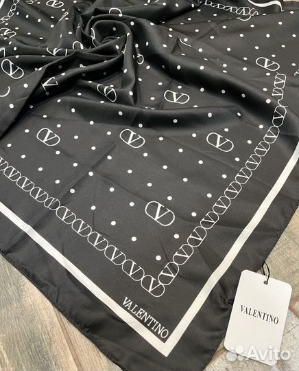 Шелковый платок шаль Valentino черный