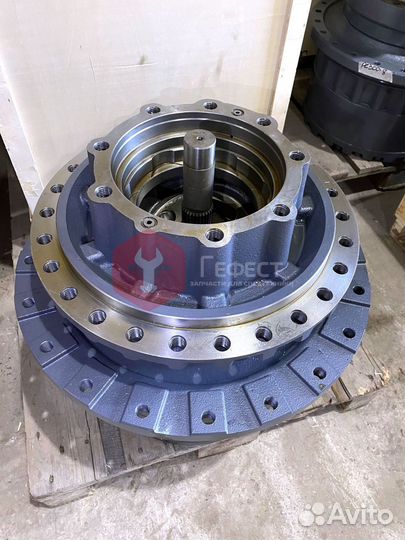 Бортовой редуктор Hitachi ZX350K 9190221