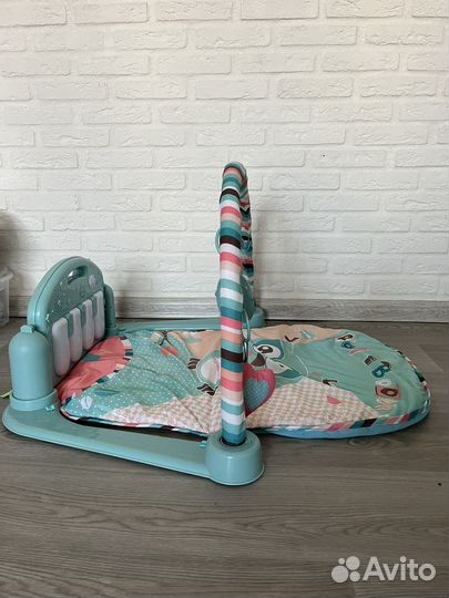 Бронь Развивающий коврик с пианино