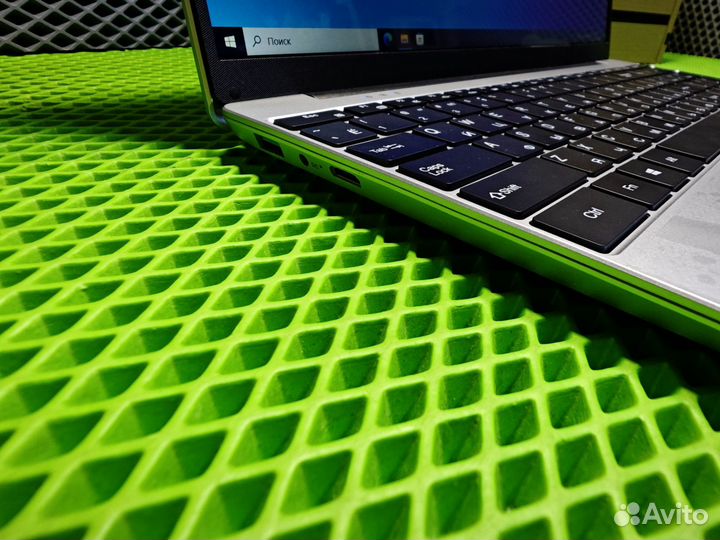 Новый ноутбук Core i7-7500U / 16Gb / 512ssd