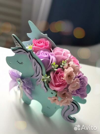 Букет единорог из мыльных роз